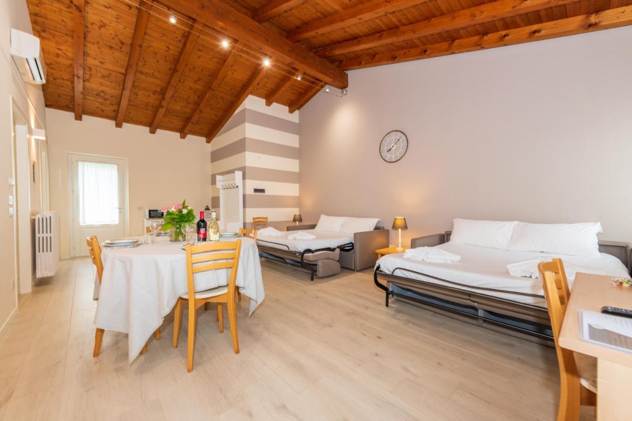 Bertoletta Village Apartments بسكييرا ديل غاردا المظهر الخارجي الصورة
