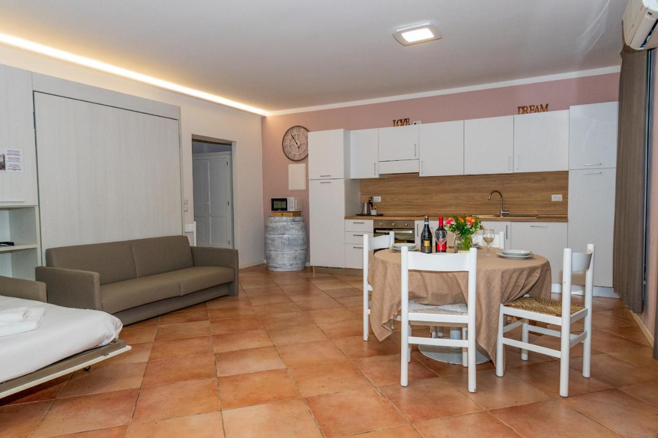 Bertoletta Village Apartments بسكييرا ديل غاردا المظهر الخارجي الصورة